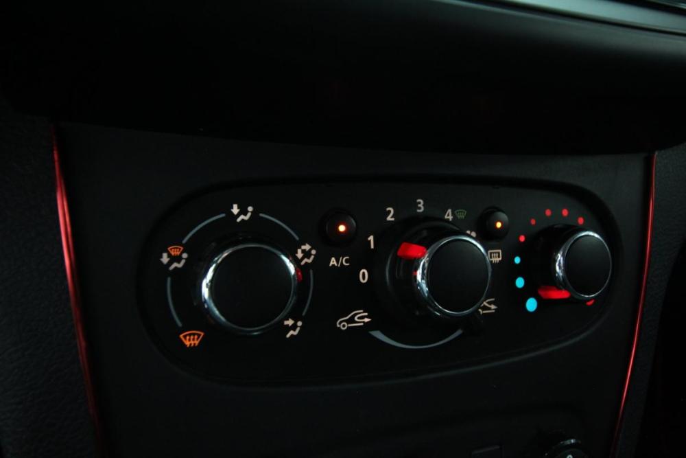 Renault Logan II Рестайлинг Сургут  - изображение 18