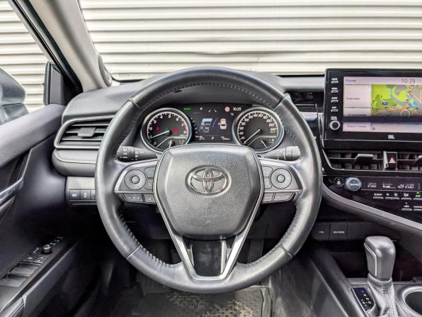 Toyota Camry VIII (XV70) Рестайлинг с пробегом 2021 года, цена 3 535 000 рублей, 63985 км, седан, Автокод Объявления