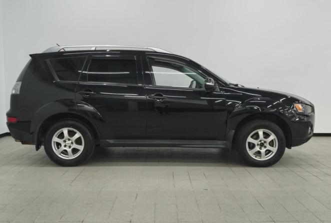 Mitsubishi Outlander II Рестайлинг с пробегом 2010 года, цена 939 000 рублей, 233355 км, внедорожник, Автокод Объявления