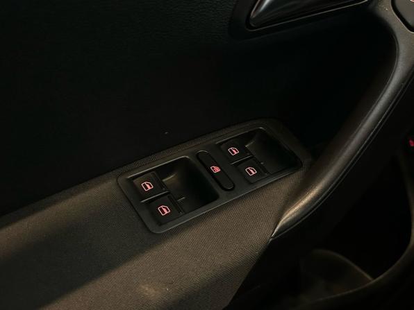 Volkswagen Polo V с пробегом 2013 года, цена 799 900 рублей, 259123 км, седан, Автокод Объявления