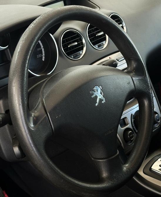 Peugeot 308 I Москва  - изображение 11
