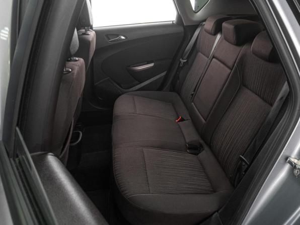 Opel Astra J с пробегом 2011 года, цена 799 000 рублей, 113017 км, хэтчбек, Автокод Объявления