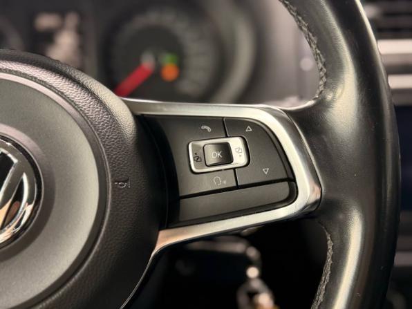 Volkswagen Polo V Рестайлинг с пробегом 2018 года, цена 1 560 000 рублей, 95214 км, седан, Автокод Объявления