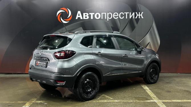 Renault Kaptur I Рестайлинг с пробегом 2021 года, цена 1 510 000 рублей, 41480 км, внедорожник, Автокод Объявления