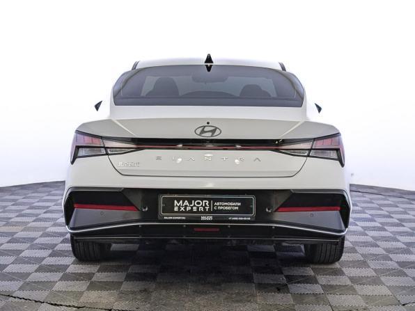 Hyundai Elantra VII (CN7) Рестайлинг с пробегом 2023 года, цена 1 995 000 рублей, 49528 км, седан, Автокод Объявления