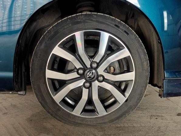 Toyota Roomy I с пробегом 2017 года, цена 1 130 000 рублей, 78573 км, микровэн, Автокод Объявления