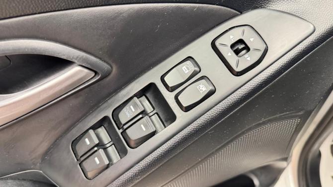 Hyundai ix35 I с пробегом 2013 года, цена 890 000 рублей, 201450 км, внедорожник, Автокод Объявления