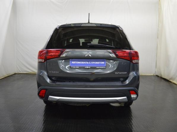 Mitsubishi Outlander III Рестайлинг 2 с пробегом 2015 года, цена 1 700 000 рублей, 239825 км, внедорожник, Автокод Объявления