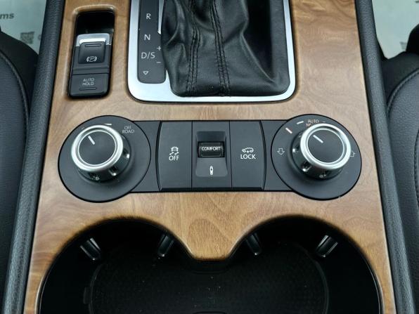 Volkswagen Touareg II с пробегом 2014 года, цена 2 399 000 рублей, 220900 км, внедорожник, Автокод Объявления