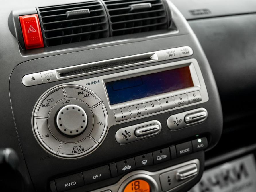 Honda Jazz I Рестайлинг Красноярск  - изображение 13