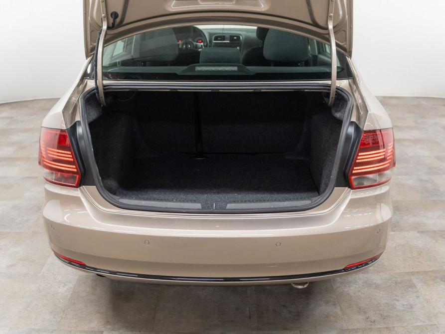 Volkswagen Polo V Рестайлинг Красноярск  - изображение 18