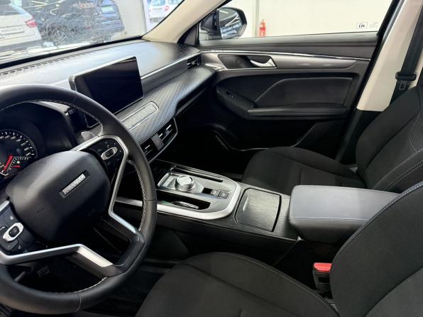 Haval Jolion I Рестайлинг с пробегом 2024 года, цена 2 200 000 рублей, 27946 км, внедорожник, Автокод Объявления