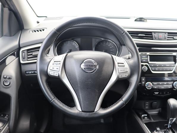 Nissan Qashqai II с пробегом 2018 года, цена 1 825 000 рублей, 33179 км, внедорожник, Автокод Объявления