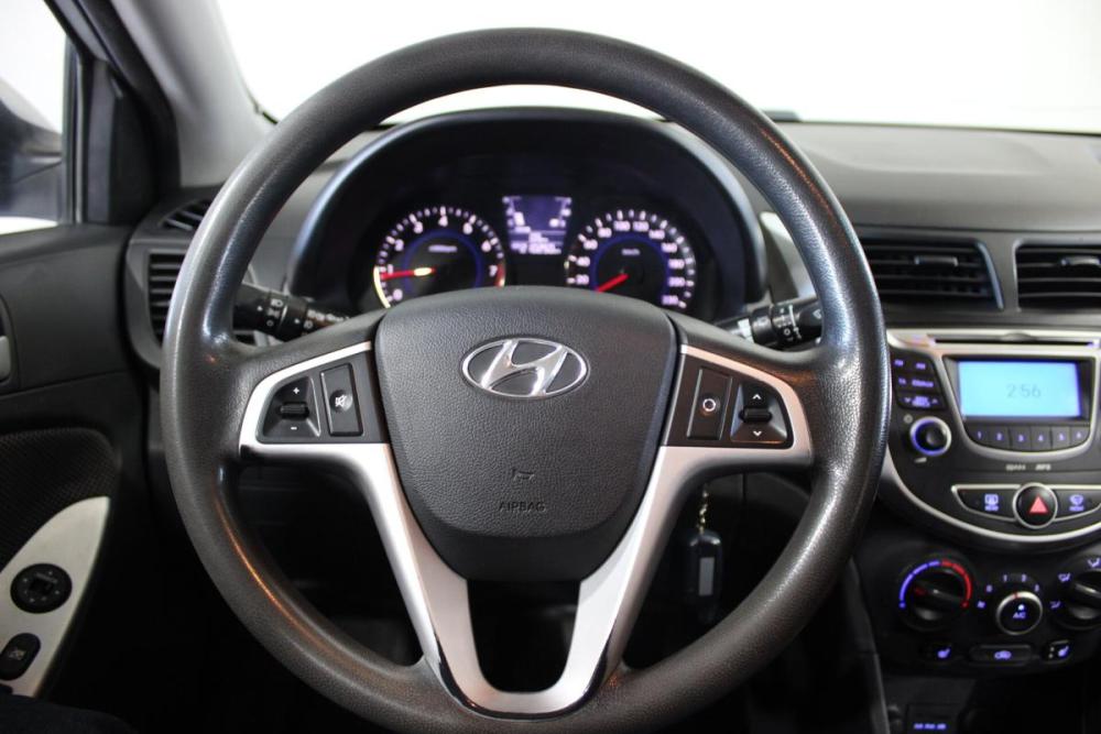 Hyundai Solaris I Санкт-Петербург  - изображение 13