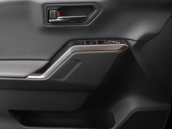 Toyota RAV4 VI (XA60) с пробегом 2026 года, цена 4 400 000 рублей, 10 км, внедорожник, Автокод Объявления