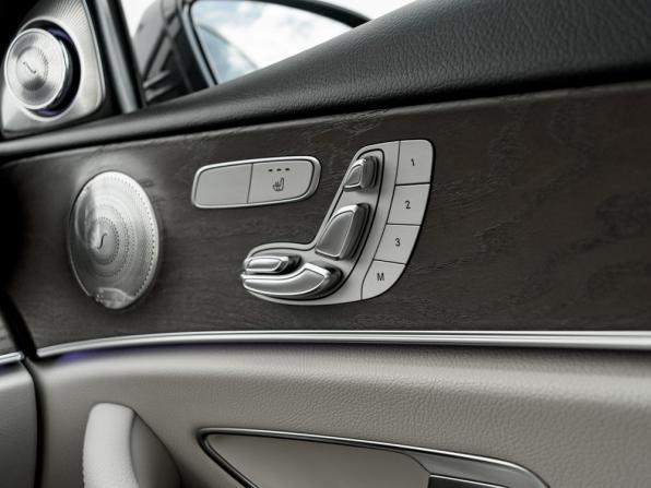 Mercedes-Benz E-Класс V (W213 S213 C238) с пробегом 2017 года, цена 2 930 000 рублей, 166604 км, седан, Автокод Объявления