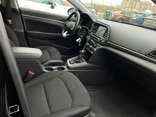 Hyundai Elantra VI (AD) Рестайлинг с пробегом 2019 года, цена 1 399 000 рублей, 172000 км, седан, Автокод Объявления