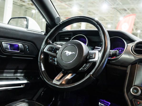 Ford Mustang VI Рестайлинг с пробегом 2021 года, цена 2 750 000 рублей, 118918 км, кабриолет, Автокод Объявления