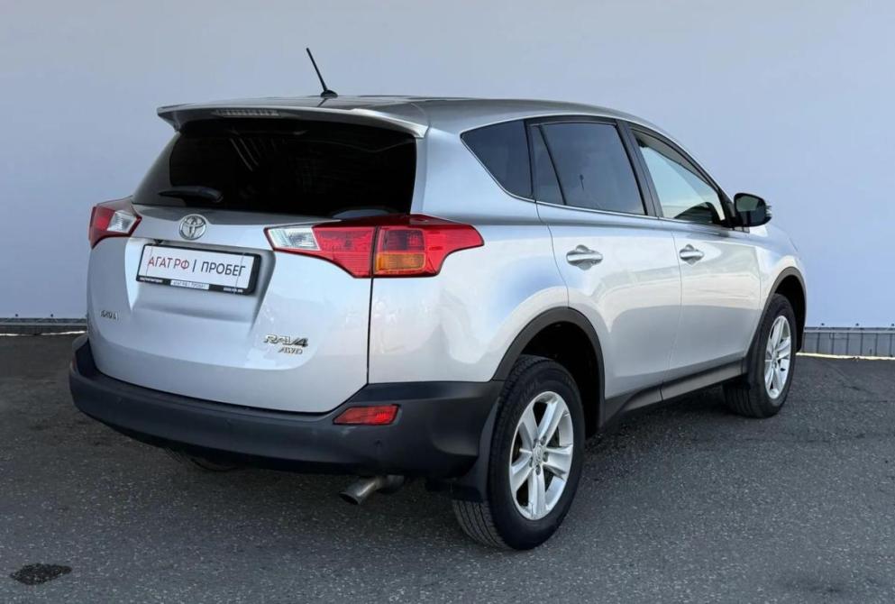 Toyota RAV4 IV (XA40) Киров  - изображение 5