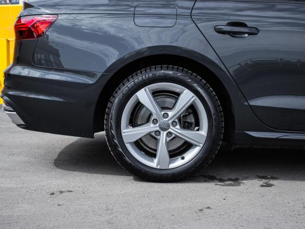 Audi A4 V (B9) Рестайлинг с пробегом 2020 года, цена 2 933 000 рублей, 99000 км, седан, Автокод Объявления
