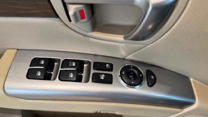 Hyundai Santa Fe II Рестайлинг с пробегом 2011 года, цена 1 349 000 рублей, 212621 км, внедорожник, Автокод Объявления