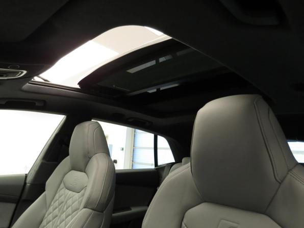 Audi Q8 I (4M) Рестайлинг с пробегом 2025 года, цена 16 600 000 рублей, 10 км, внедорожник, Автокод Объявления