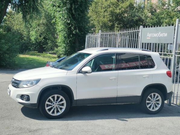 Volkswagen Tiguan I Рестайлинг с пробегом 2011 года, цена 1 040 000 рублей, 253000 км, внедорожник, Автокод Объявления