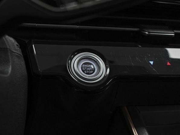 Omoda C5 I Рестайлинг с пробегом 2024 года, цена 1 730 000 рублей, 38029 км, внедорожник, Автокод Объявления