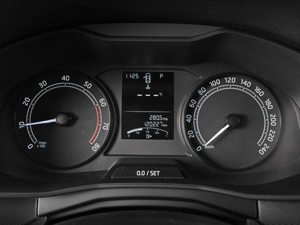Skoda Rapid II с пробегом 2022 года, цена 1 689 000 рублей, 120227 км, лифтбек, Автокод Объявления