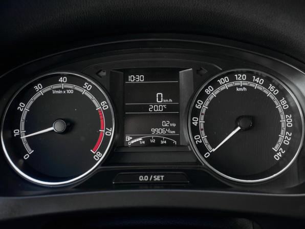 Skoda Rapid I с пробегом 2017 года, цена 1 120 000 рублей, 99064 км, лифтбек, Автокод Объявления