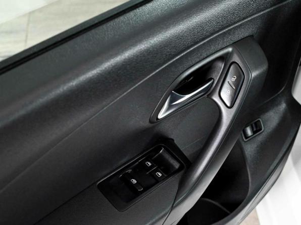 Volkswagen Polo V Рестайлинг с пробегом 2016 года, цена 1 130 000 рублей, 109368 км, седан, Автокод Объявления