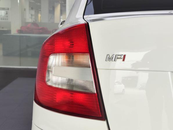 Skoda Octavia II (A5) Рестайлинг с пробегом 2012 года, цена 870 000 рублей, 180000 км, лифтбек, Автокод Объявления
