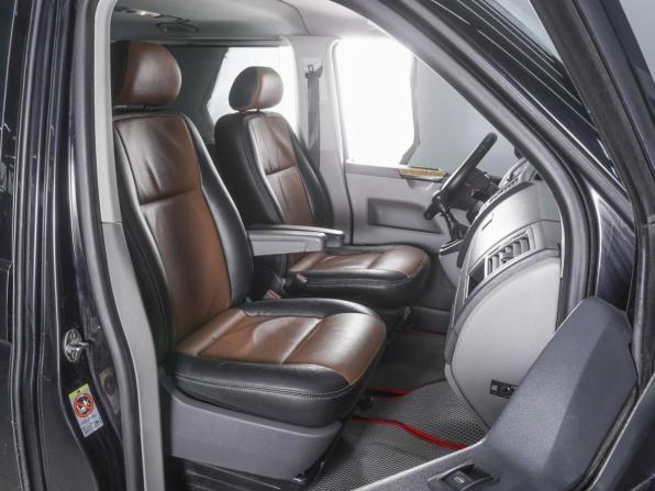 Volkswagen Caravelle T5 Рестайлинг с пробегом 2011 года, цена 2 130 000 рублей, 230605 км, минивэн, Автокод Объявления