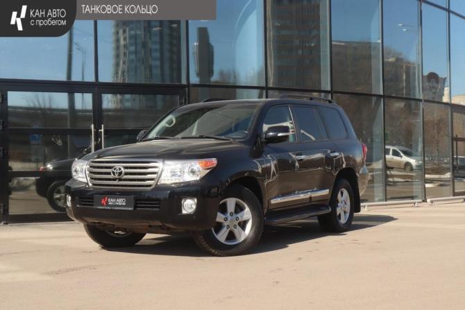 Toyota Land Cruiser 200 Series Рестайлинг 1 с пробегом 2015 года, цена 4 100 000 рублей, 207683 км, внедорожник, Автокод Объявления