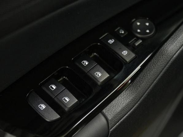 Kia Sportage V с пробегом 2022 года, цена 3 603 000 рублей, 30000 км, внедорожник, Автокод Объявления
