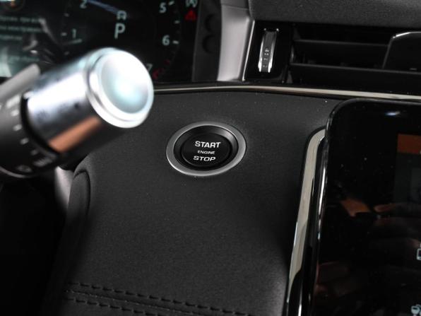 Land Rover Range Rover Evoque II с пробегом 2019 года, цена 3 079 000 рублей, 96359 км, внедорожник, Автокод Объявления