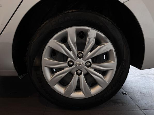 Hyundai Solaris II с пробегом 2019 года, цена 1 180 000 рублей, 214210 км, седан, Автокод Объявления