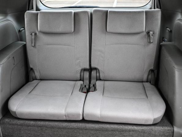 Toyota ISis I Рестайлинг с пробегом 2009 года, цена 1 169 000 рублей, 203036 км, компактвэн, Автокод Объявления