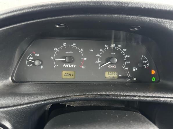 Chevrolet Niva I Рестайлинг с пробегом 2018 года, цена 850 000 рублей, 60000 км, внедорожник, Автокод Объявления