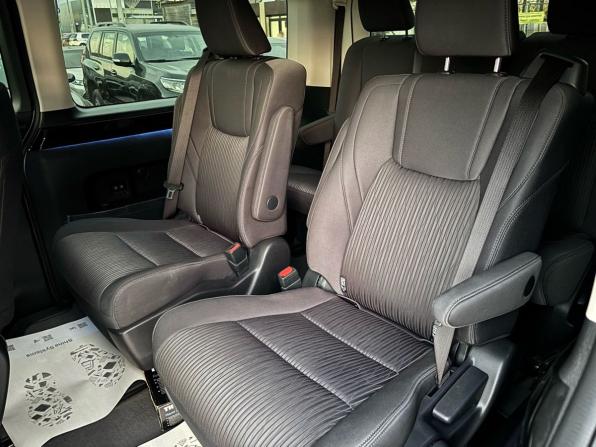 Toyota HiAce H300 с пробегом 2020 года, цена 6 290 000 рублей, 100670 км, минивэн, Автокод Объявления
