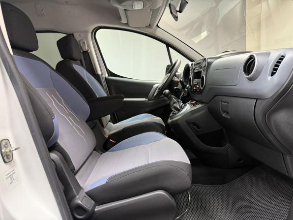 Peugeot Partner II Рестайлинг с пробегом 2012 года, цена 980 000 рублей, 73606 км, компактвэн, Автокод Объявления