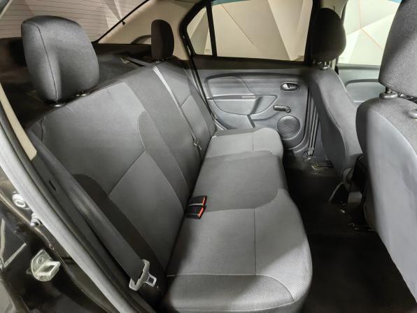 Renault Logan II с пробегом 2017 года, цена 597 000 рублей, 214622 км, седан, Автокод Объявления
