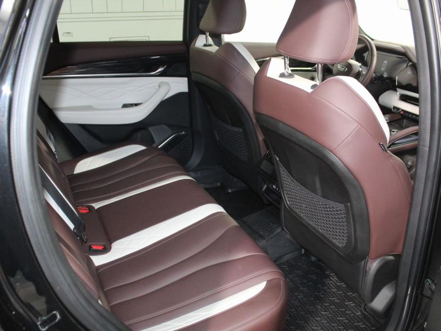 Geely Monjaro I Москва  - изображение 27