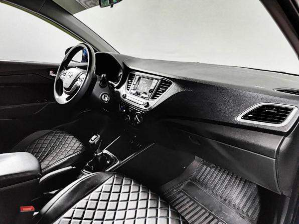 Hyundai Solaris II с пробегом 2018 года, цена 1 160 000 рублей, 93693 км, седан, Автокод Объявления