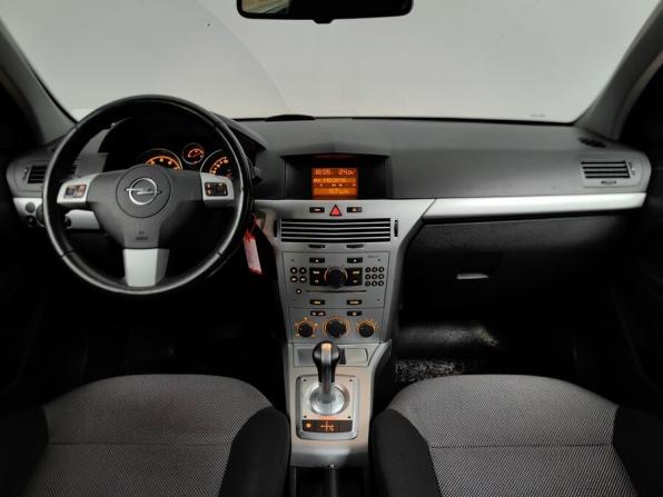 Opel Astra H Рестайлинг с пробегом 2012 года, цена 461 000 рублей, 204069 км, универсал, Автокод Объявления