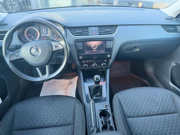 Skoda Octavia III (A7) Рестайлинг с пробегом 2017 года, цена 1 479 000 рублей, 168000 км, лифтбек, Автокод Объявления
