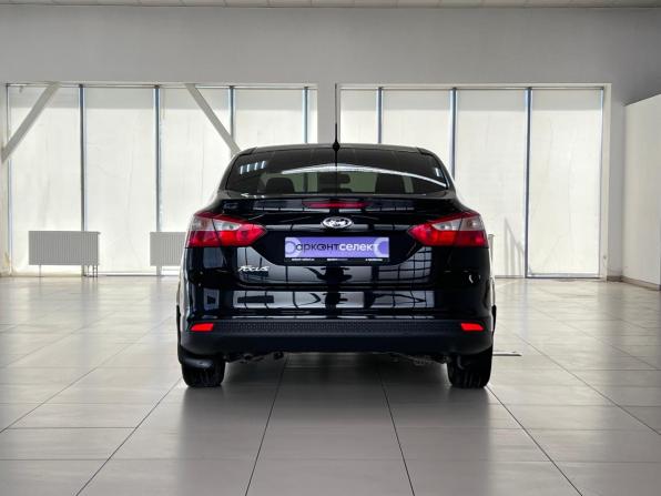 Ford Focus III с пробегом 2013 года, цена 700 000 рублей, 176956 км, седан, Автокод Объявления