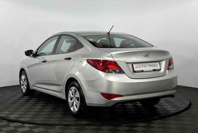 Hyundai Solaris I Рестайлинг с пробегом 2015 года, цена 895 000 рублей, 181488 км, седан, Автокод Объявления