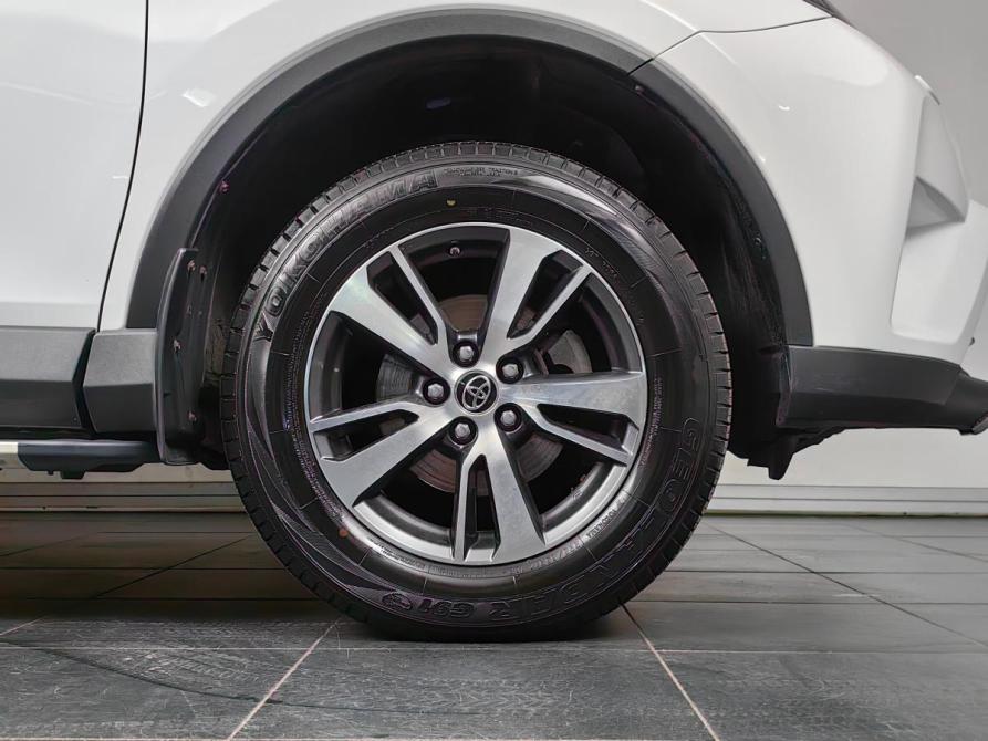 Toyota RAV4 IV (XA40) Рестайлинг Москва  - изображение 24