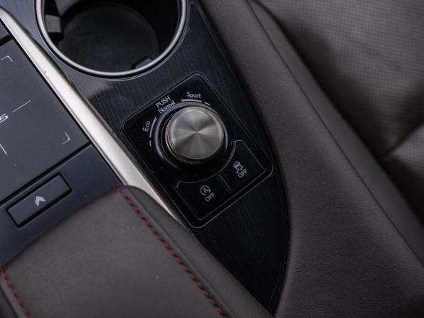 Lexus RX IV Рестайлинг с пробегом 2021 года, цена 6 400 000 рублей, 41118 км, внедорожник, Автокод Объявления